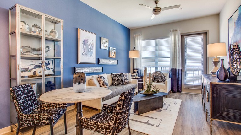 Open living room with ceiling fan