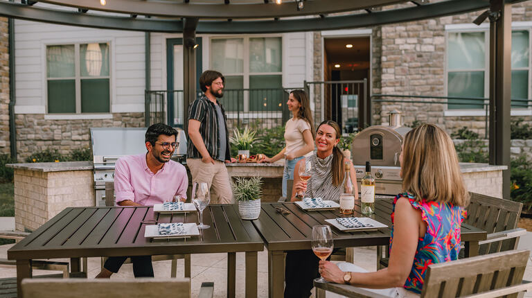 Outdoor grilling station and dining patio